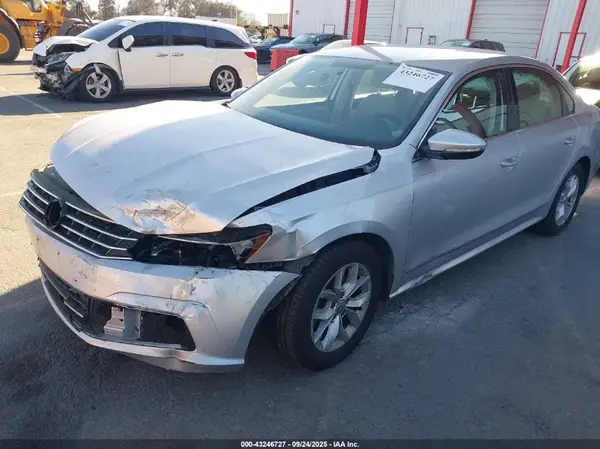 1VWAT7A39GC035851 2016 VOLKSWAGEN PASSAT - Image 2
