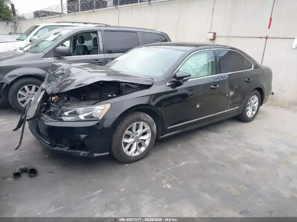 1VWAT7A39GC038085 2016 VOLKSWAGEN PASSAT - Image 2