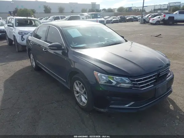 1VWAT7A39GC043660 2016 VOLKSWAGEN PASSAT - Image 1