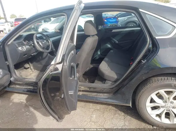 1VWAT7A39GC043660 2016 VOLKSWAGEN PASSAT - Image 8