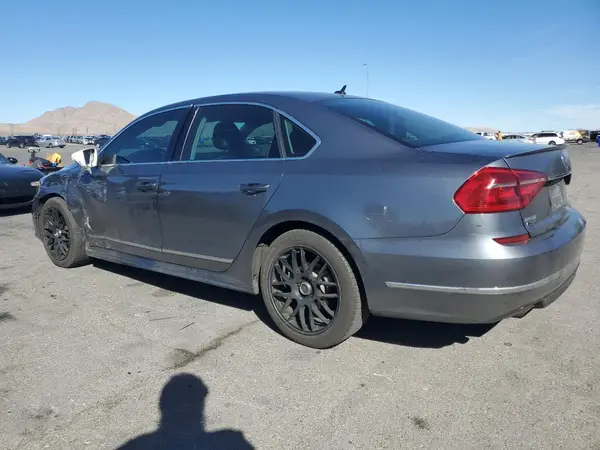 1VWAT7A39GC046784 2016 VOLKSWAGEN PASSAT - Image 2