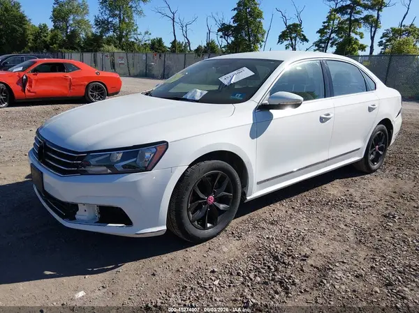 1VWAT7A39GC048115 2016 VOLKSWAGEN PASSAT - Image 2