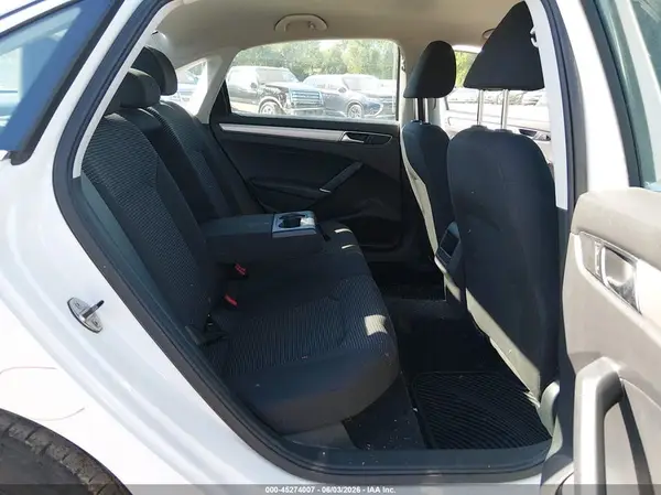 1VWAT7A39GC048115 2016 VOLKSWAGEN PASSAT - Image 8
