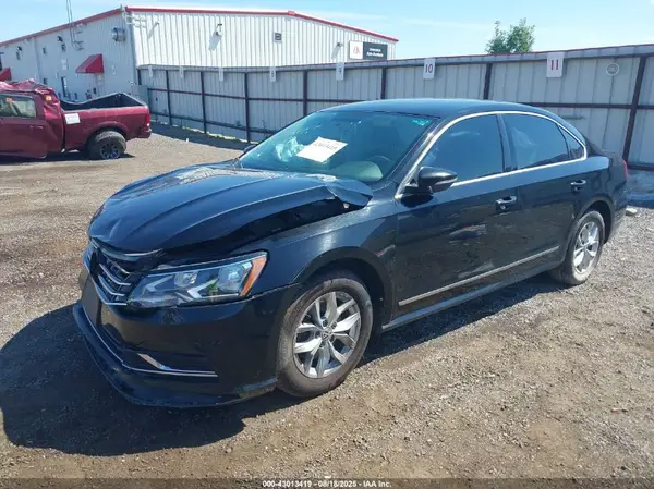 1VWAT7A39GC049829 2016 VOLKSWAGEN PASSAT - Image 2