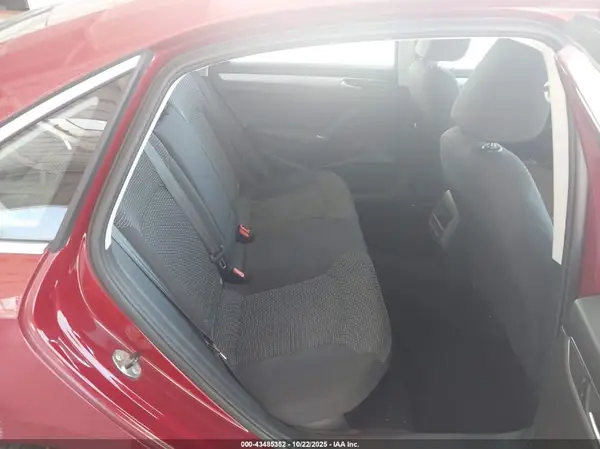 1VWAT7A39GC055825 2016 VOLKSWAGEN PASSAT - Image 8