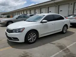 1VWAT7A39GC057302 2016 VOLKSWAGEN PASSAT