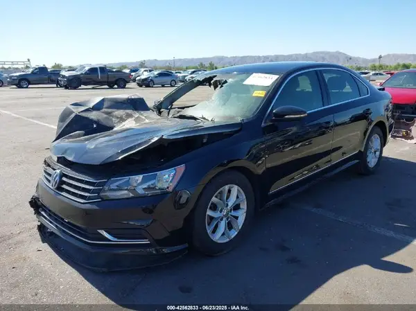1VWAT7A39GC061897 2016 VOLKSWAGEN PASSAT - Image 2