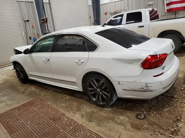 1VWAT7A39GC062175 2016 VOLKSWAGEN PASSAT - Image 2