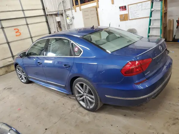 1VWAT7A39GC064945 2016 VOLKSWAGEN PASSAT - Image 2