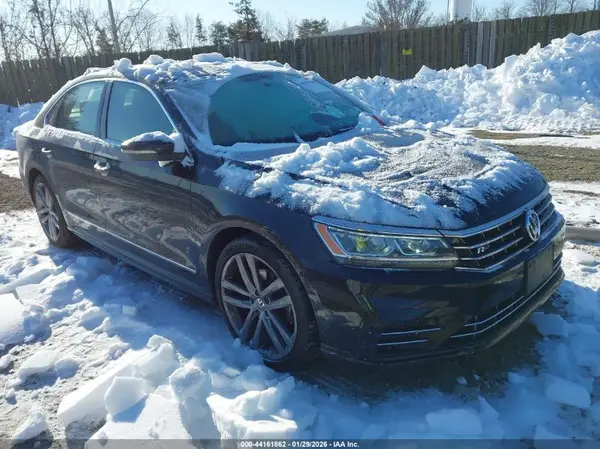 1VWAT7A39GC065125 2016 VOLKSWAGEN PASSAT - Image 1