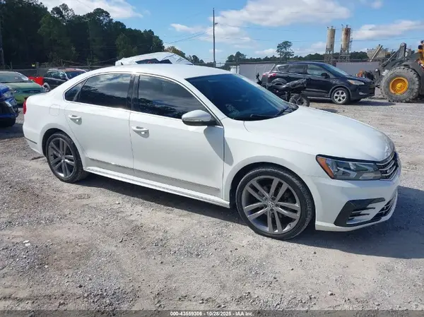 1VWAT7A39GC066565 2016 VOLKSWAGEN PASSAT - Image 1