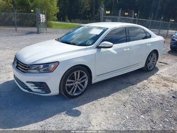 1VWAT7A39GC066565 2016 VOLKSWAGEN PASSAT - Image 2