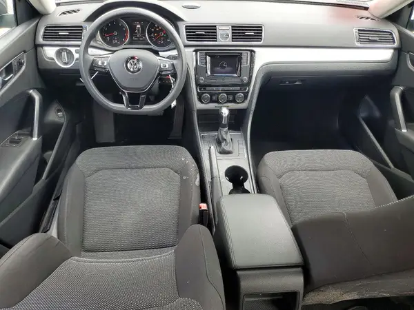 1VWAT7A39HC009249 2017 VOLKSWAGEN PASSAT - Image 8