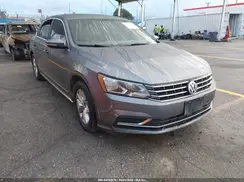 1VWAT7A39HC011261 2017 VOLKSWAGEN PASSAT