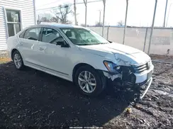 1VWAT7A39HC015214 2017 VOLKSWAGEN PASSAT