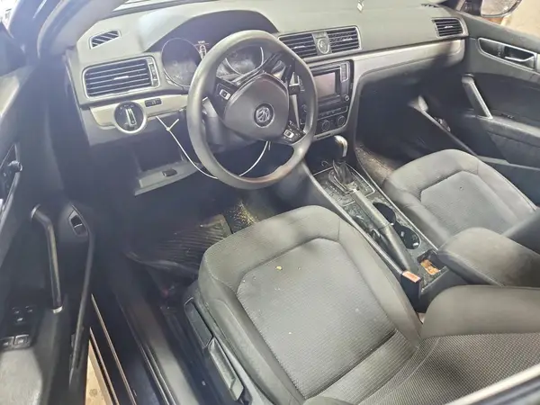 1VWAT7A39HC029775 2017 VOLKSWAGEN PASSAT - Image 8