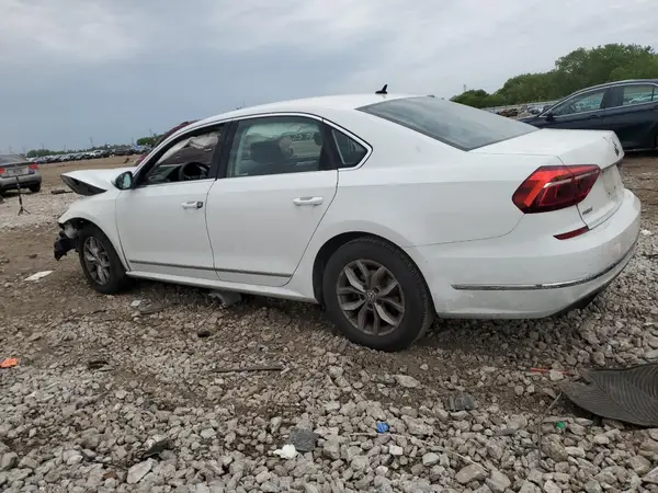 1VWAT7A39HC034393 2017 VOLKSWAGEN PASSAT - Image 2