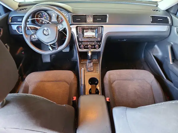 1VWAT7A39HC039089 2017 VOLKSWAGEN PASSAT - Image 8