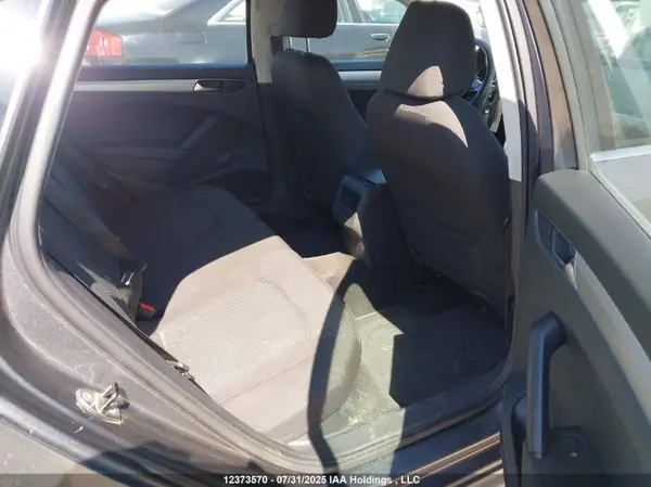 1VWAT7A39HC041408 2017 VOLKSWAGEN PASSAT - Image 8