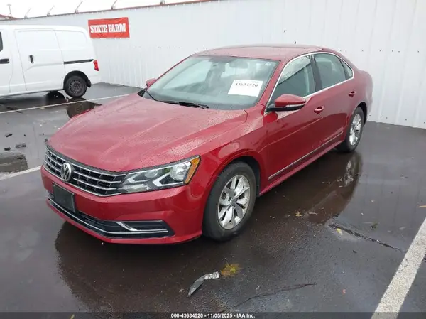 1VWAT7A39HC049038 2017 VOLKSWAGEN PASSAT - Image 2