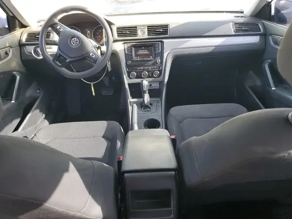 1VWAT7A39HC052442 2017 VOLKSWAGEN PASSAT - Image 8