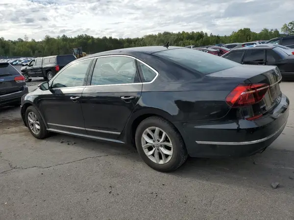 1VWAT7A39HC059097 2017 VOLKSWAGEN PASSAT - Image 2