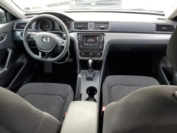 1VWAT7A39HC059097 2017 VOLKSWAGEN PASSAT - Image 8