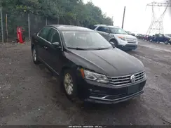 1VWAT7A39HC081570 2017 VOLKSWAGEN PASSAT