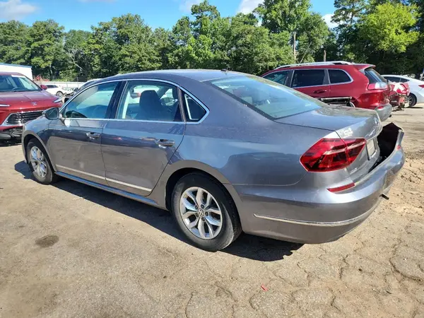 1VWAT7A39HC086171 2017 VOLKSWAGEN PASSAT - Image 2