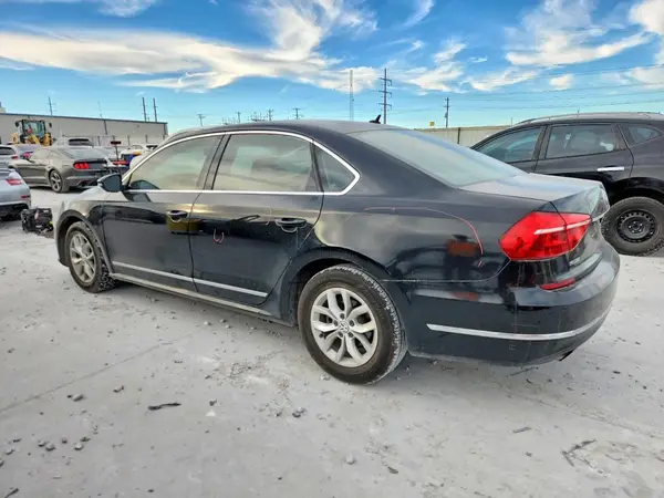 1VWAT7A3XGC009680 2016 VOLKSWAGEN PASSAT - Image 2