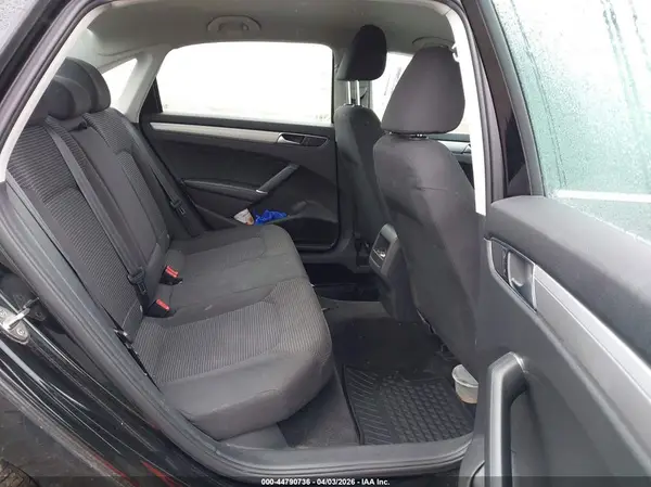 1VWAT7A3XGC009906 2016 VOLKSWAGEN PASSAT - Image 8