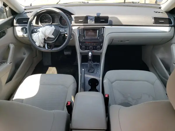 1VWAT7A3XGC013910 2016 VOLKSWAGEN PASSAT - Image 8