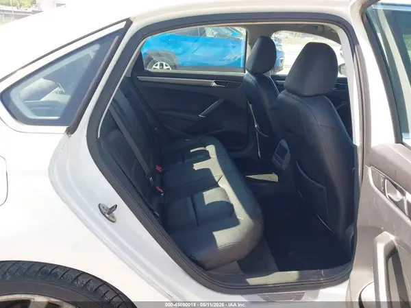 1VWAT7A3XGC032053 2016 VOLKSWAGEN PASSAT - Image 8