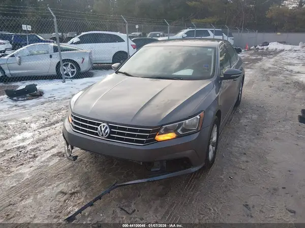 1VWAT7A3XGC032165 2016 VOLKSWAGEN PASSAT - Image 2