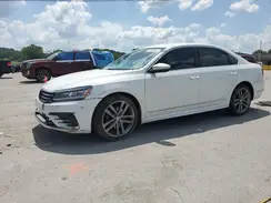 1VWAT7A3XGC032621 2016 VOLKSWAGEN PASSAT