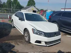 1VWAT7A3XGC033865 2016 VOLKSWAGEN PASSAT