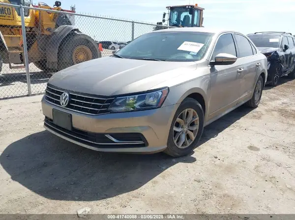 1VWAT7A3XGC037642 2016 VOLKSWAGEN PASSAT - Image 2