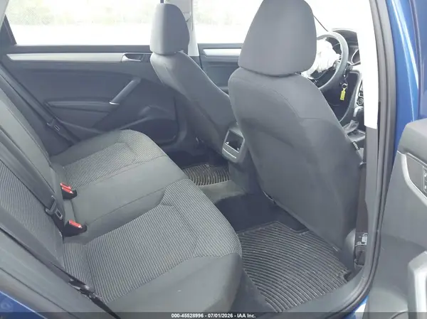 1VWAT7A3XGC040279 2016 VOLKSWAGEN PASSAT - Image 8