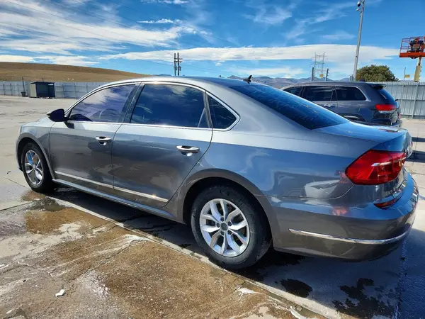 1VWAT7A3XGC044378 2016 VOLKSWAGEN PASSAT - Image 2
