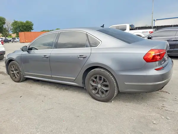 1VWAT7A3XGC044767 2016 VOLKSWAGEN PASSAT - Image 2