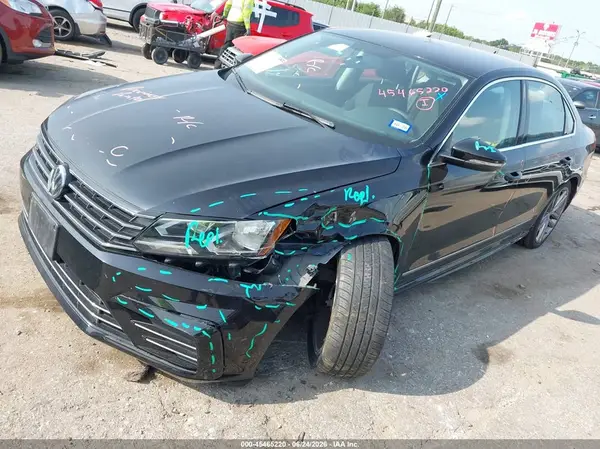 1VWAT7A3XGC045997 2016 VOLKSWAGEN PASSAT - Image 2