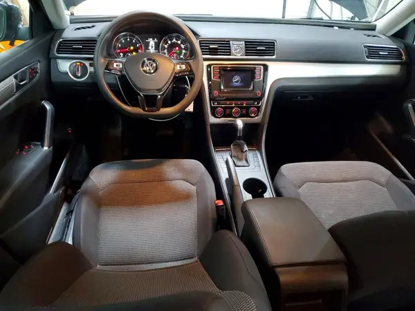 1VWAT7A3XGC050147 2016 VOLKSWAGEN PASSAT - Image 8