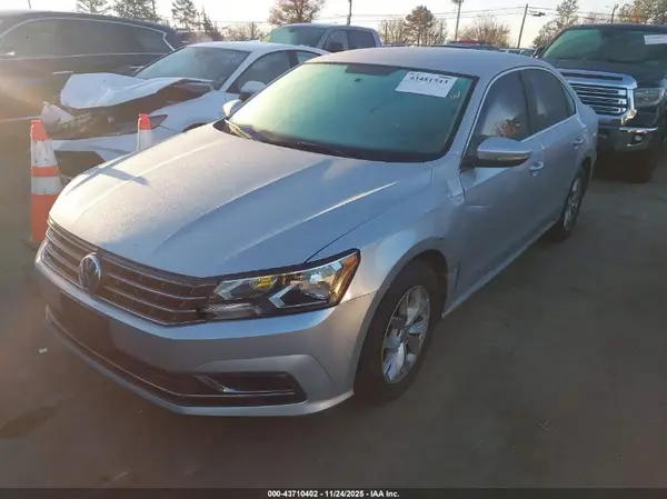 1VWAT7A3XGC050780 2016 VOLKSWAGEN PASSAT - Image 2