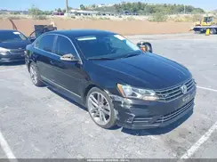 1VWAT7A3XGC052416 2016 VOLKSWAGEN PASSAT