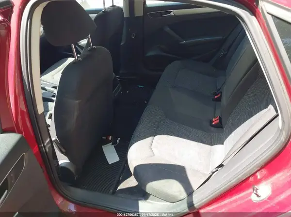 1VWAT7A3XGC053727 2016 VOLKSWAGEN PASSAT - Image 8