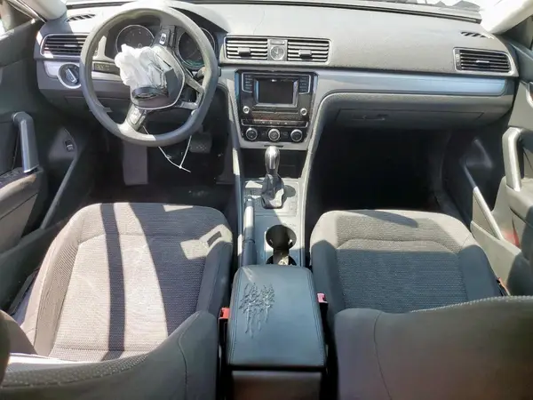 1VWAT7A3XGC055039 2016 VOLKSWAGEN PASSAT - Image 8