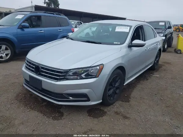1VWAT7A3XGC055364 2016 VOLKSWAGEN PASSAT - Image 2