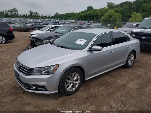 1VWAT7A3XGC056403 2016 VOLKSWAGEN PASSAT - Image 2