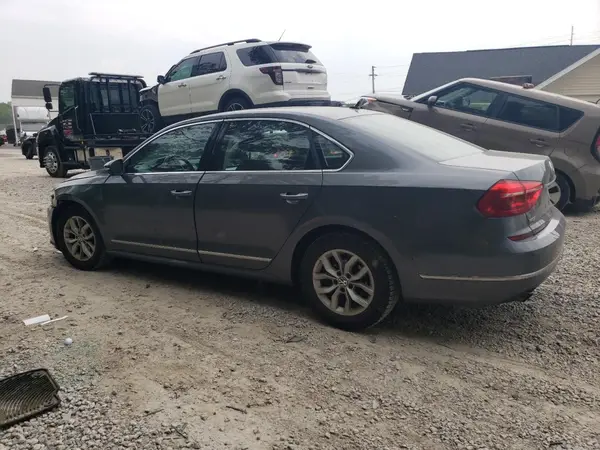 1VWAT7A3XGC058474 2016 VOLKSWAGEN PASSAT - Image 2