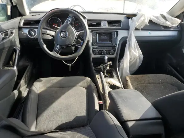 1VWAT7A3XHC001774 2017 VOLKSWAGEN PASSAT - Image 8